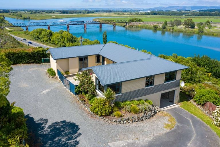 Photo of property in 15 Saint Andrew Place, Balclutha, 9230