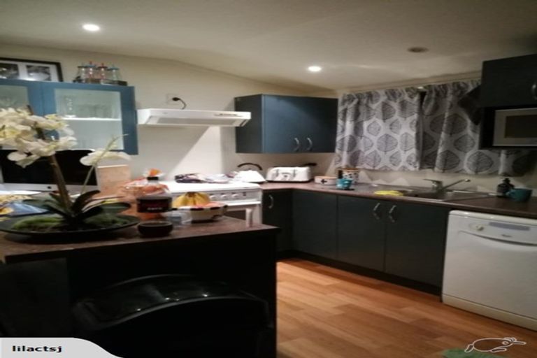 Photo of property in 909 Upper Waiwera Road, Tahekeroa, Silverdale, 0994