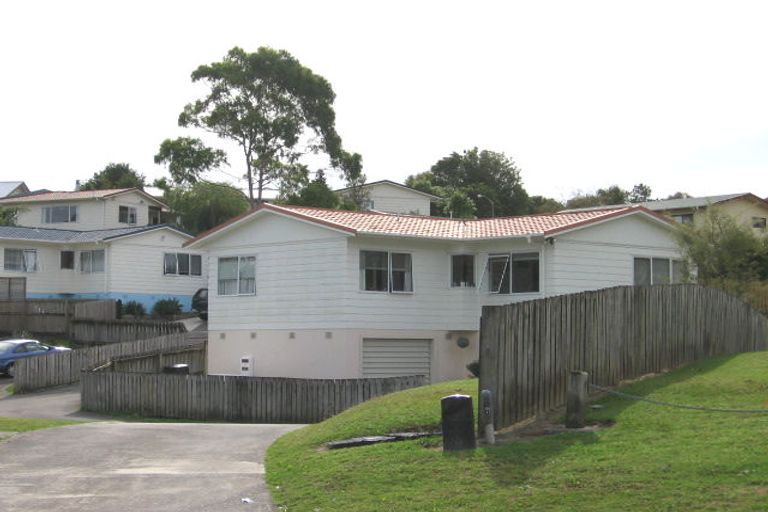 Photo of property in 4/26 Midgley Road, West Harbour, Auckland, 0618