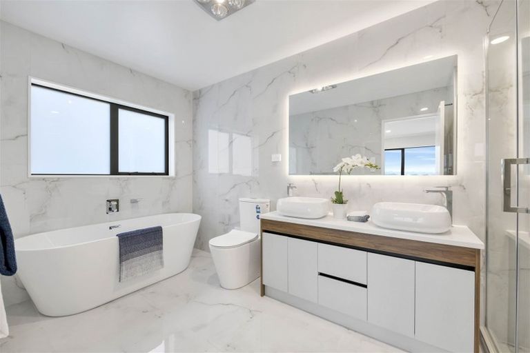 Photo of property in 59 Drumbuoy Drive, Flat Bush, Auckland, 2019