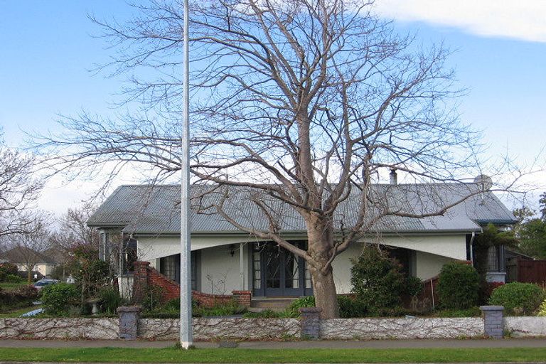 Photo of property in 84 Limbrick Street, Terrace End, Palmerston North, 4410