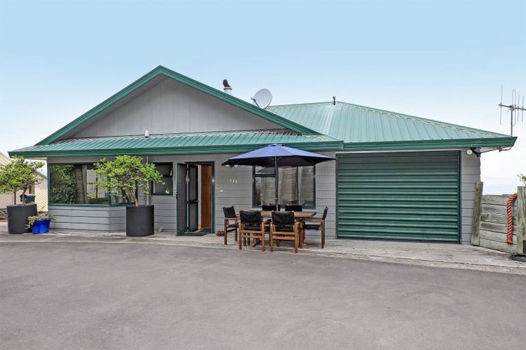 Photo of property in 135 Priestley Terrace, Bluff Hill, Napier, 4110