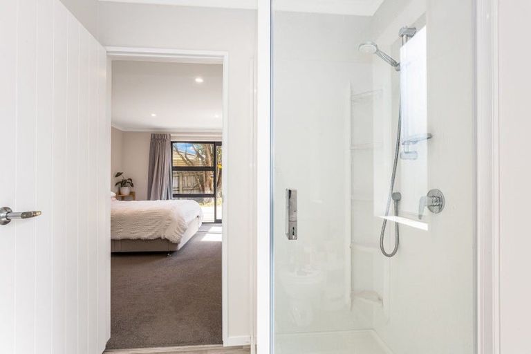 Photo of property in 23 Hughes Street, Waikanae Beach, Waikanae, 5036