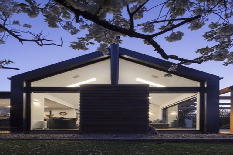 Photo of property in 7 Hoylake Street, Outram, 9019