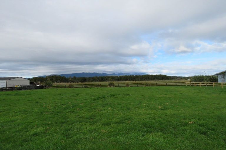 Photo of property in 31 Elley Drive, Carters Beach, Westport, 7825