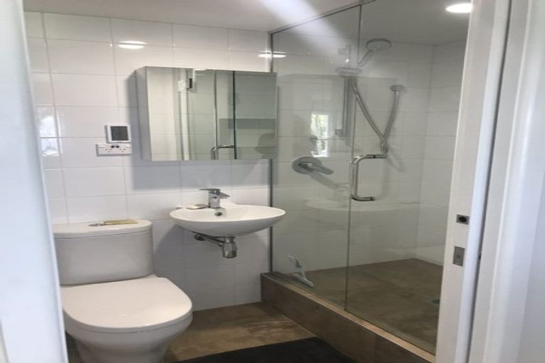 Photo of property in 53 London Road, Korokoro, Lower Hutt, 5012