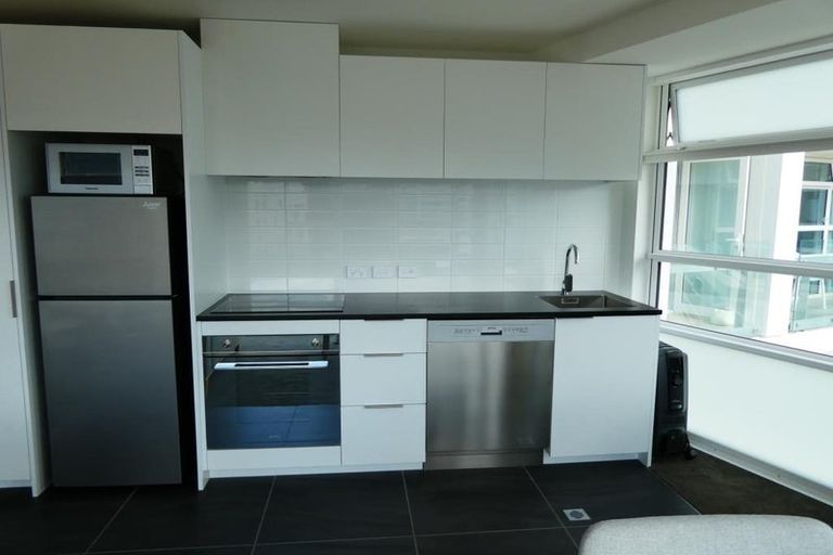 Photo of property in Pinnacle On Victoria, 1006/160 Victoria Street, Te Aro, Wellington, 6011