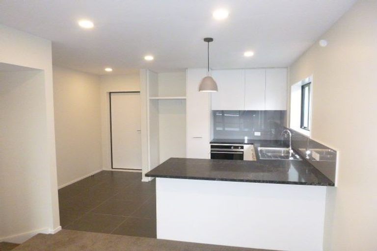 Photo of property in 10/104 Maupuia Road, Maupuia, Wellington, 6022