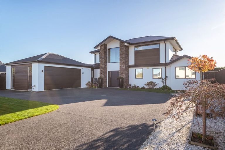 Photo of property in 46 Luxembourg Crescent, Halswell, Christchurch, 8025