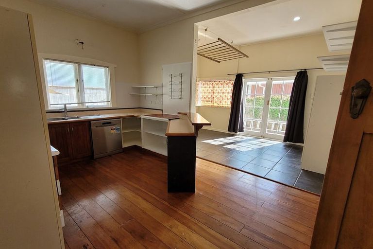 Photo of property in 44 Copeland Street, Hutt Central, Lower Hutt, 5011