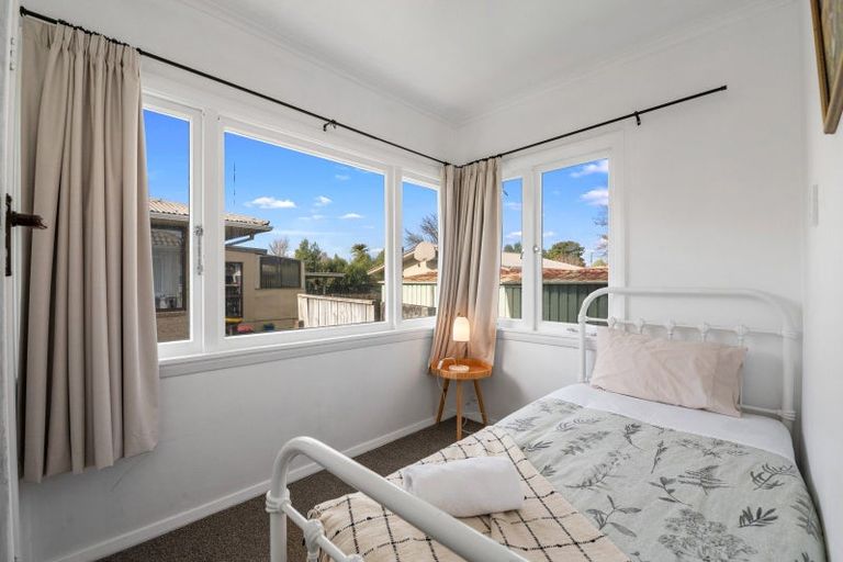 Photo of property in 24 Konene Street, Utuhina, Rotorua, 3015