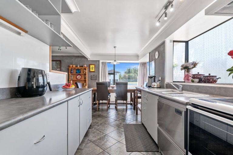 Photo of property in 34 Browning Crescent, Owhata, Rotorua, 3010