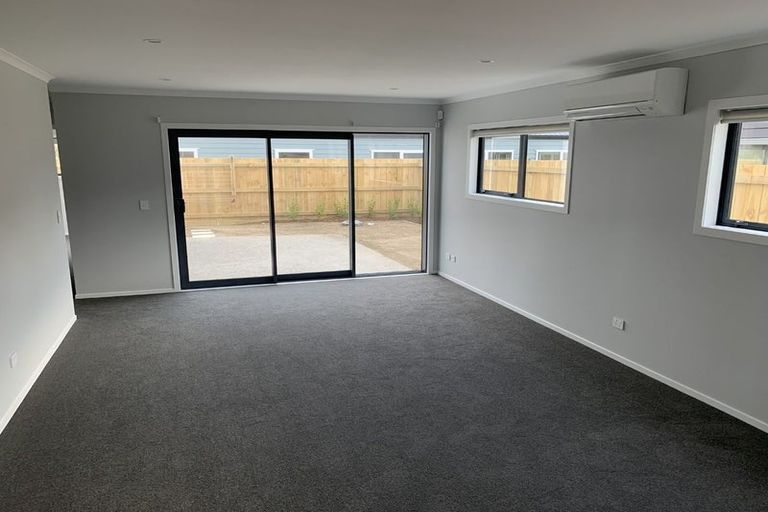 Photo of property in 7 Rotoiti Place, Paraparaumu, 5032