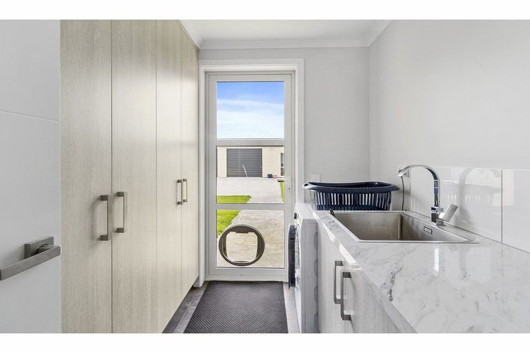 Photo of property in 27 King Street, Pareora, 7912