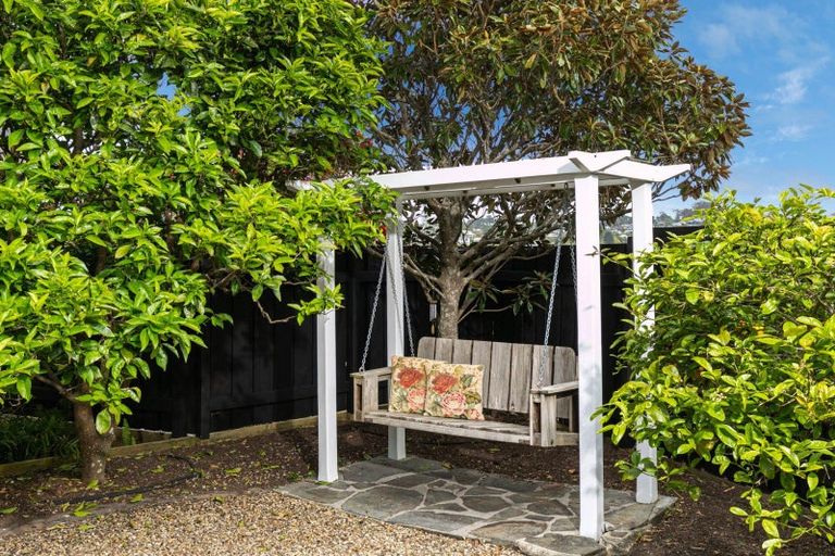 Photo of property in 11 Brighton Terrace, Mairangi Bay, Auckland, 0630