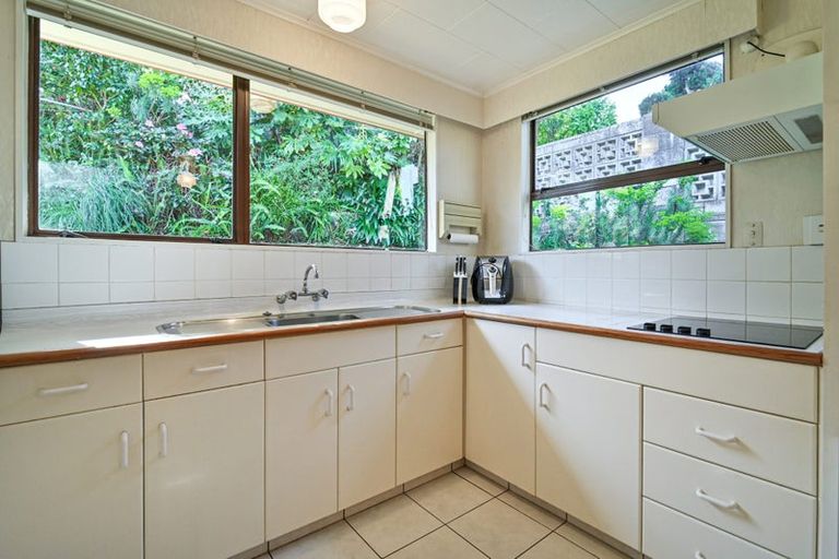 Photo of property in 41 Muritai Crescent, Havelock North, 4130