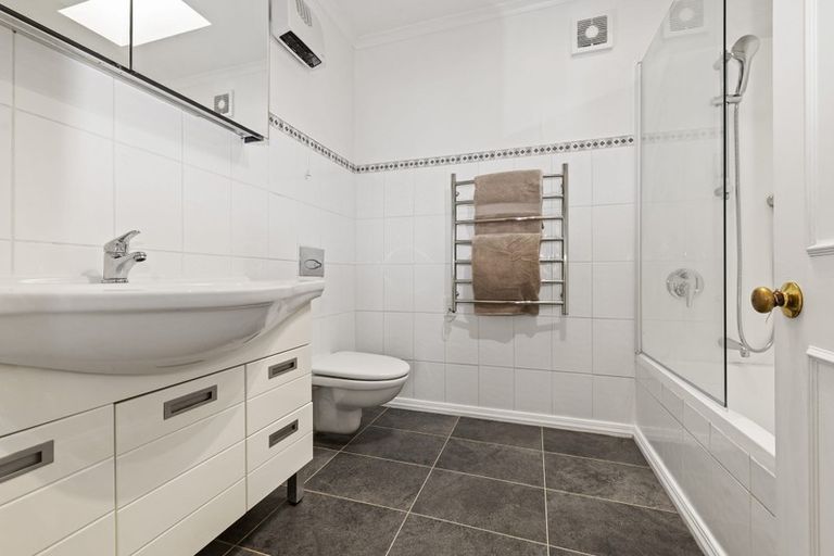 Photo of property in 24 Hilton Road, Lynmore, Rotorua, 3010