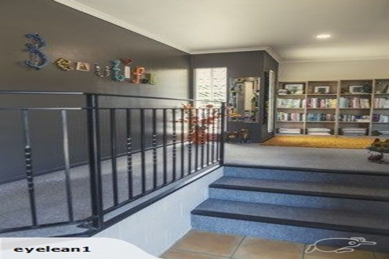 Photo of property in 18 Hollinger Place, Nawton, Hamilton, 3200