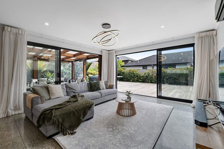 Photo of property in 6 Urumaraki Avenue, Helensville, 0800