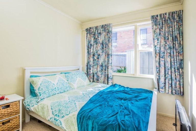 Photo of property in 18 Tristram Avenue, Forrest Hill, Auckland, 0620