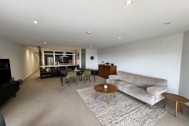 Photo of property in Piermont Apartments, 2b/82 Cable Street, Te Aro, Wellington, 6011