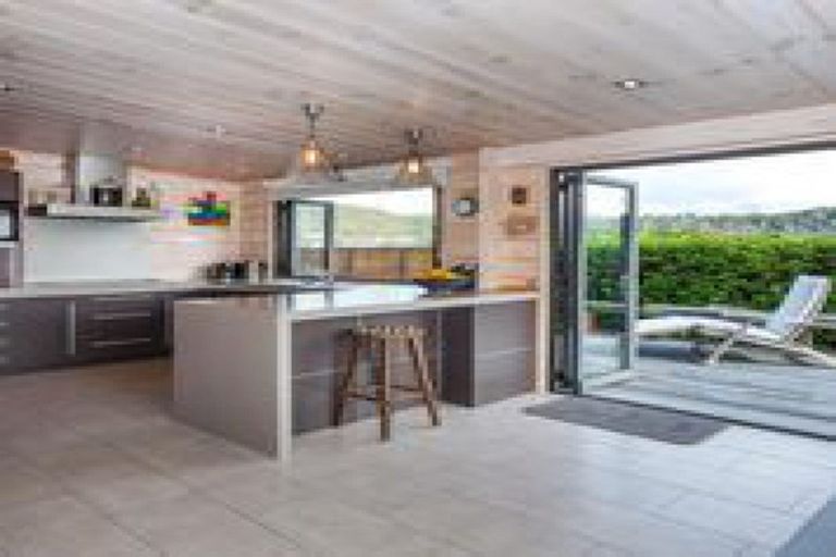 Photo of property in 32 Saint Andrews Drive, Pauanui, Hikuai, 3579