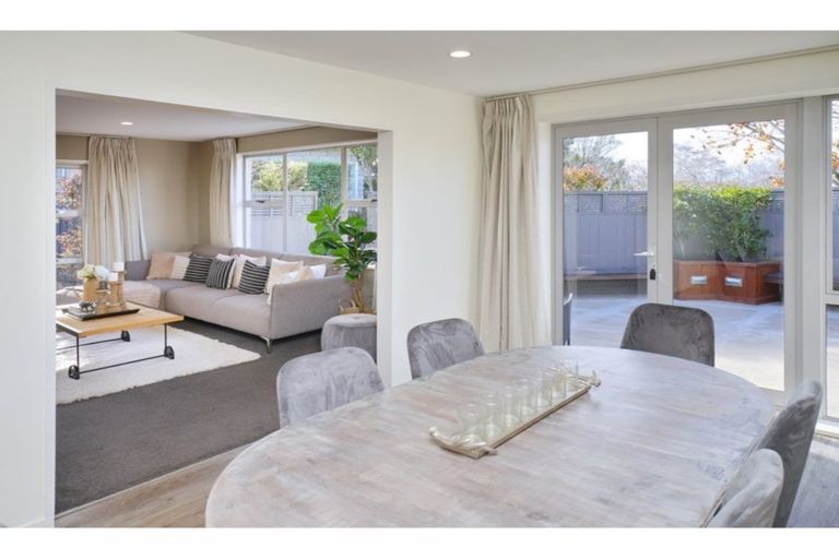 Photo of property in 6 Banff Place, Avonhead, Christchurch, 8042