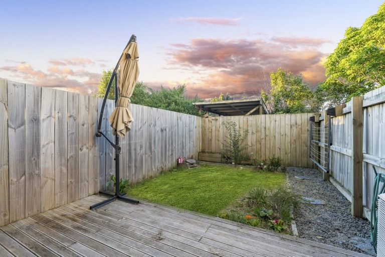Photo of property in 2/46 Te Kanawa Crescent, Henderson, Auckland, 0610