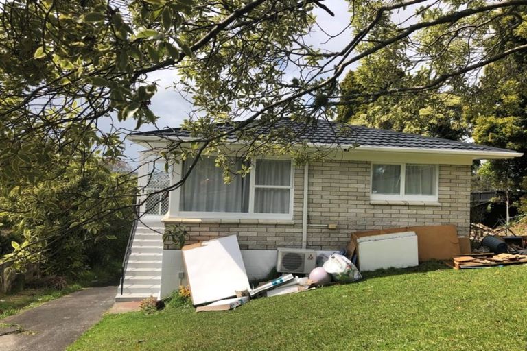 Photo of property in 1/36 Girrahween Drive, Totara Vale, Auckland, 0629