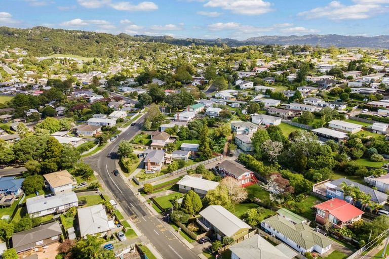 Photo of property in 1b Nandana Drive, Glen Eden, Auckland, 0602