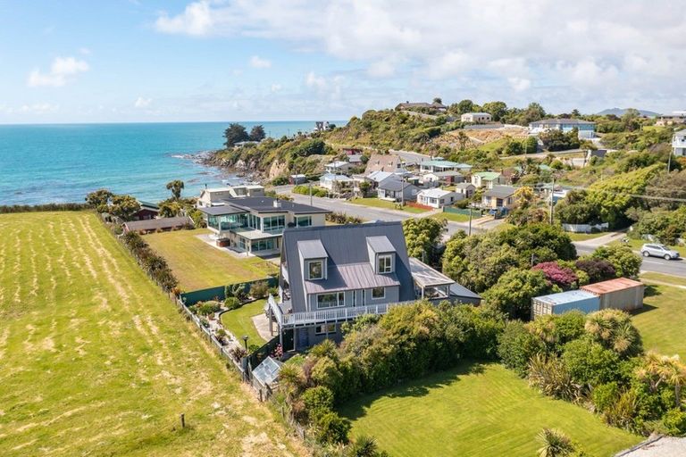 Photo of property in 10 Rimu Street, Kaka Point, Balclutha, 9271