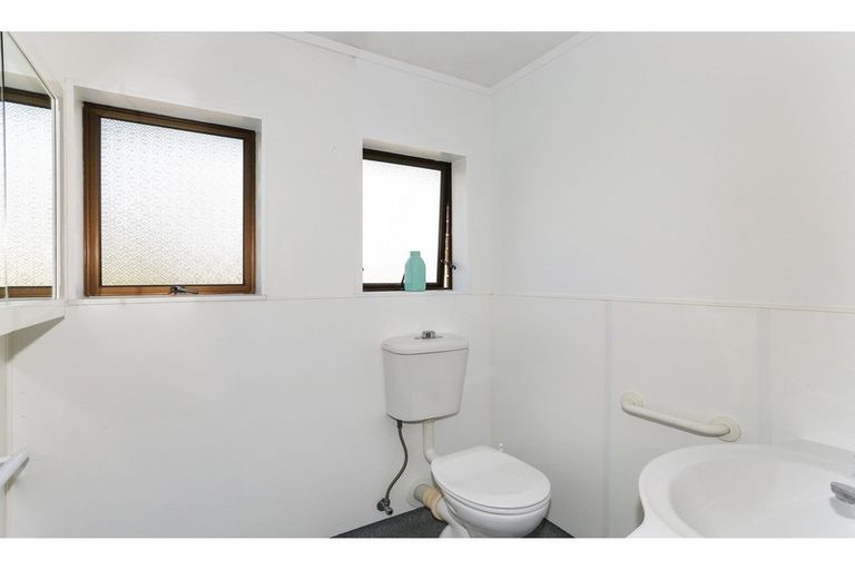 Photo of property in 3/10 King Edward Avenue, Papakura, 2110