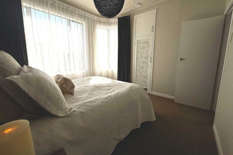 Photo of property in 101 Seaward Road, Edendale, 9825