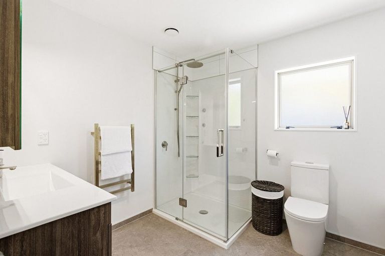 Photo of property in 23 Chippenham Grove, Churton Park, Wellington, 6037