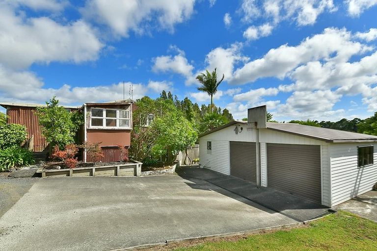 Photo of property in 462 Paremoremo Road, Paremoremo, Auckland, 0632