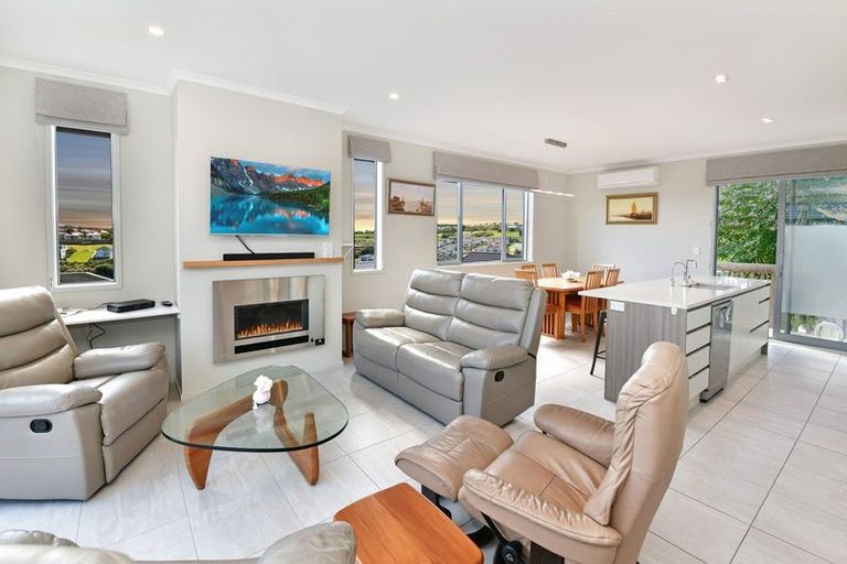 Photo of property in 14 Kiwa Crescent, Gulf Harbour, Whangaparaoa, 0930