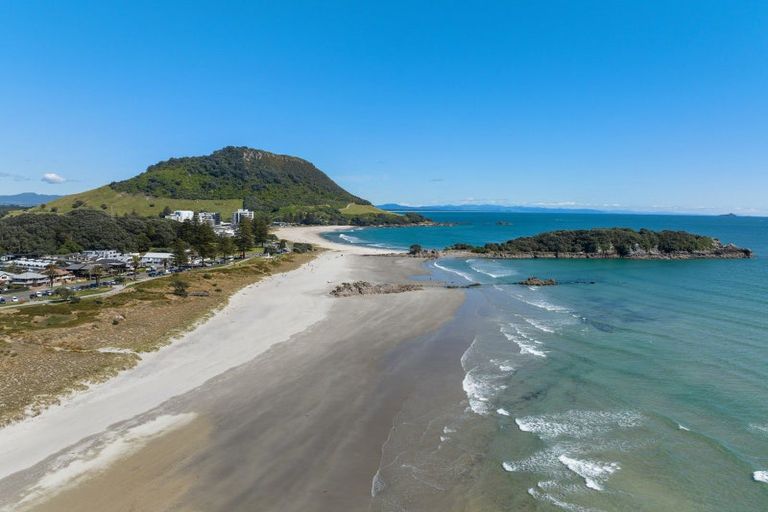 Photo of property in Vivaldi Apartments, 13/48 Marine Parade, Mount Maunganui, 3116