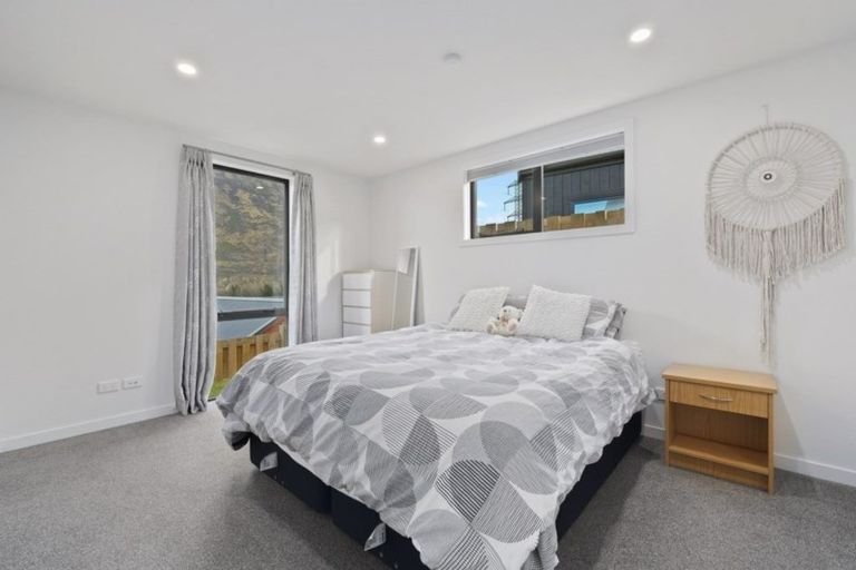 Photo of property in 3 Clover Lane, Lake Hayes, Queenstown, 9304
