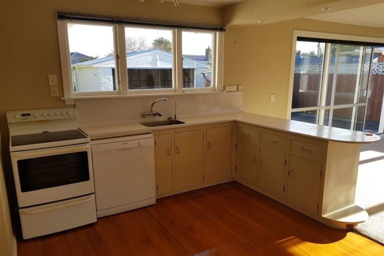 Photo of property in 19 Dunster Street, Burnside, Christchurch, 8053