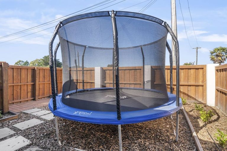 Photo of property in 1/126 Halswell Junction Road, Halswell, Christchurch, 8025