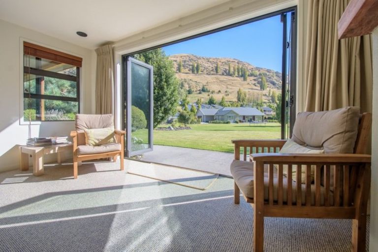 Photo of property in 6 Westwell Lane, Lower Shotover, Queenstown, 9371