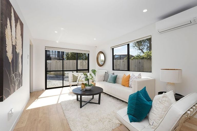 Photo of property in 29a Mackenzie Street, Te Atatu South, Auckland, 0610