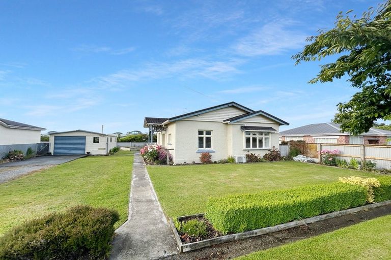 Photo of property in 21 Huia Street, Waikiwi, Invercargill, 9810