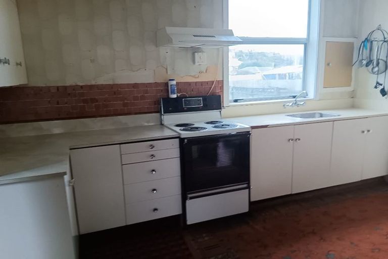 Photo of property in 182 Park Road, Belmont, Lower Hutt, 5010