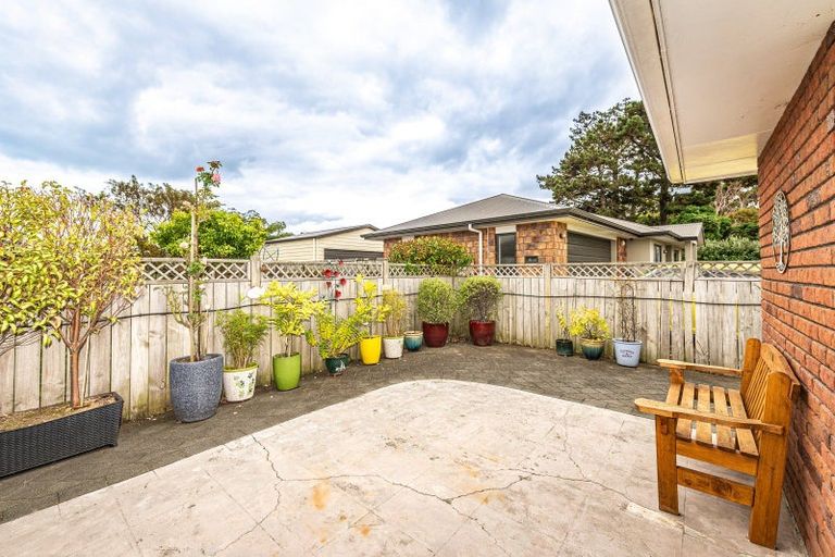 Photo of property in 1 Loader Place, Tawhero, Whanganui, 4501