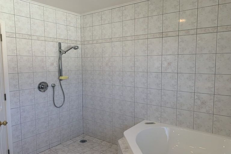 Photo of property in 23 Ramelton Road, Mount Roskill, Auckland, 1041