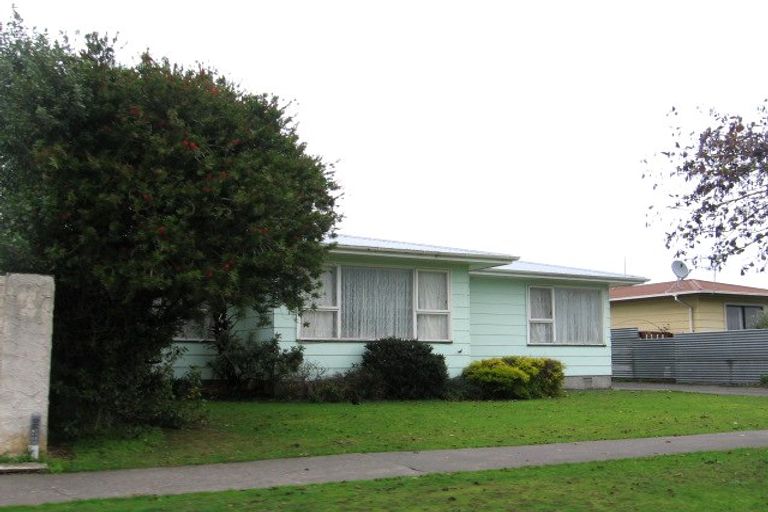 Photo of property in 36 Rhodes Drive, Kelvin Grove, Palmerston North, 4414
