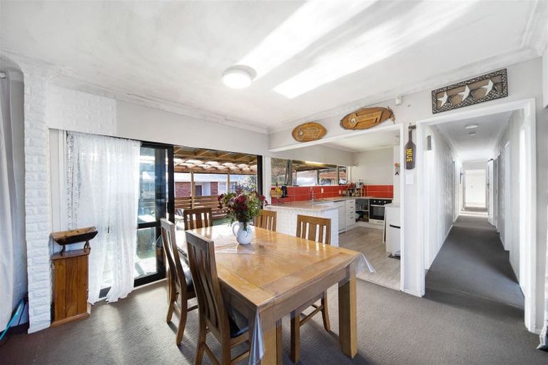 Photo of property in 304 Massey Road, Mangere East, Auckland, 2024