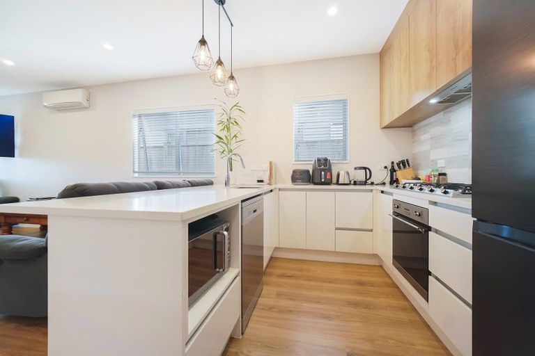 Photo of property in 20 Opoka Street, Takanini, 2110