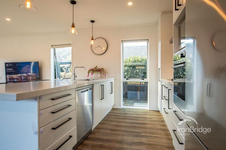 Photo of property in 28 Hopkirk Avenue, Wallaceville, Upper Hutt, 5018